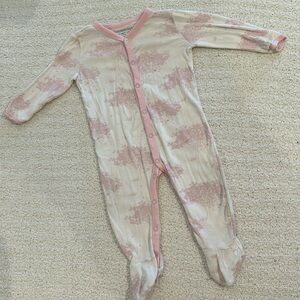 Burt’s bees button up onesie 6-9 months